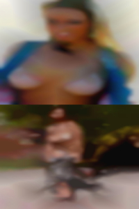 hot mature women in women having sex