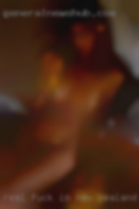 real fuck in New Zealand girls showing pussy in clubs